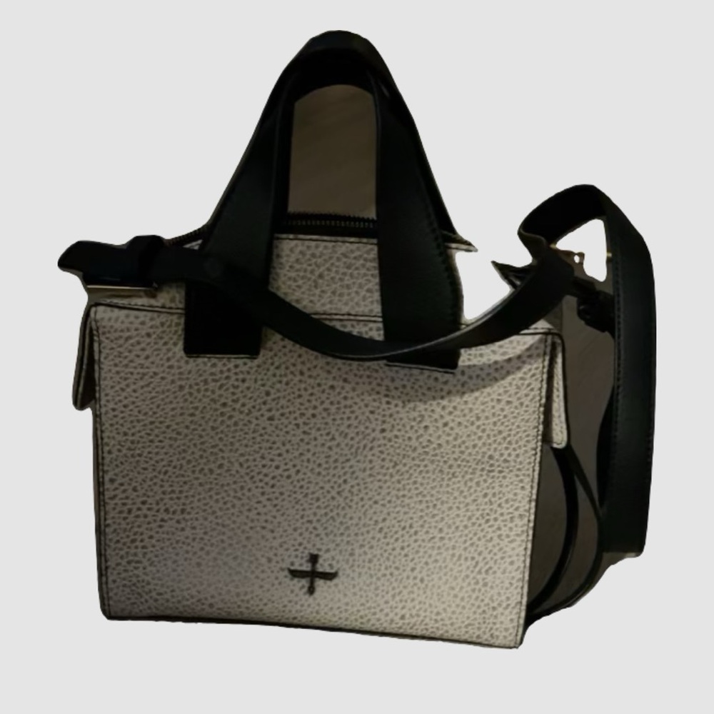 Pour La Victoire Purse